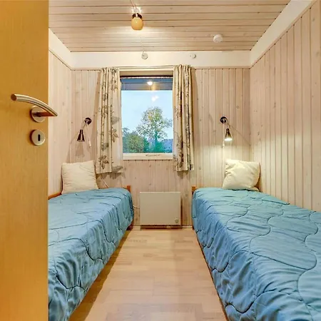 30061-malling-morbaervaenget-18 بيت للعطل *